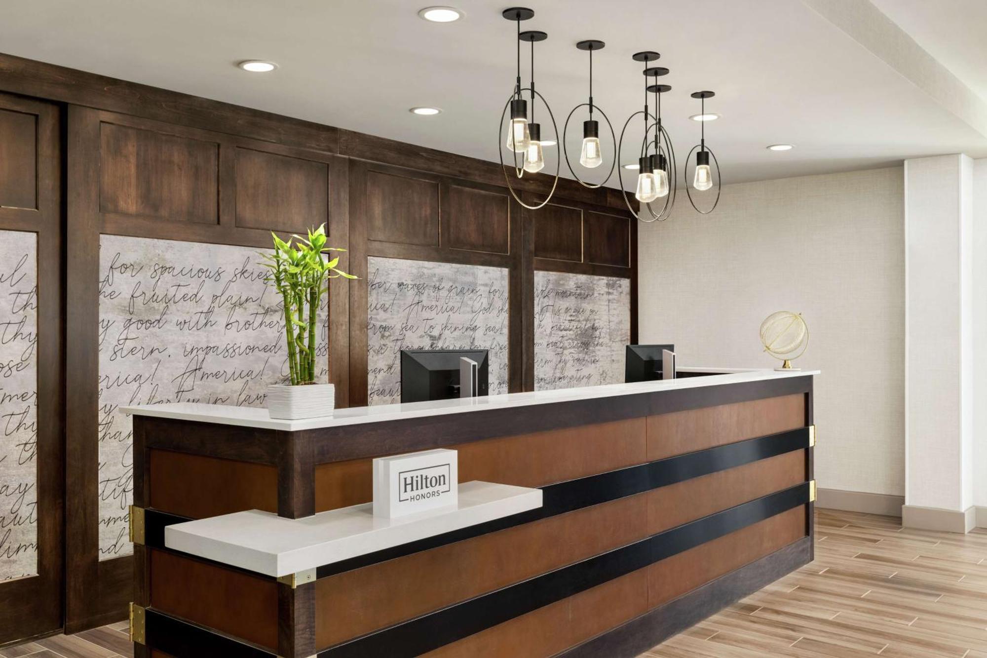 Homewood Suites By Hilton Carlisle Bagian luar foto
