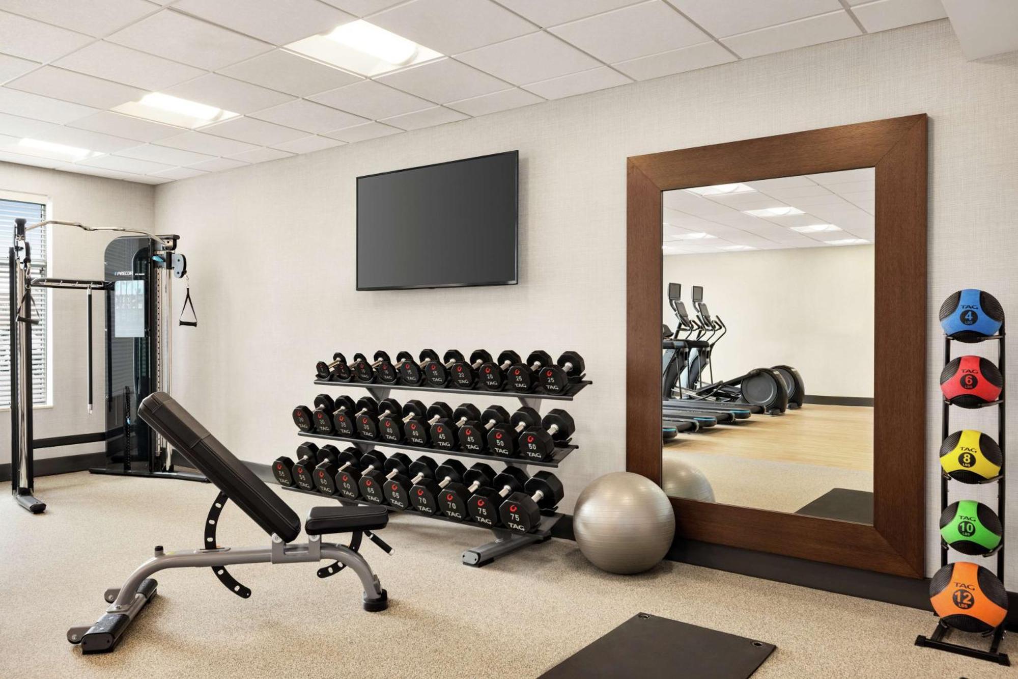 Homewood Suites By Hilton Carlisle Bagian luar foto